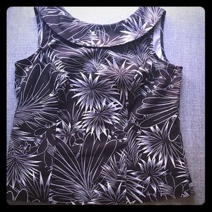 Stunning brown and white top